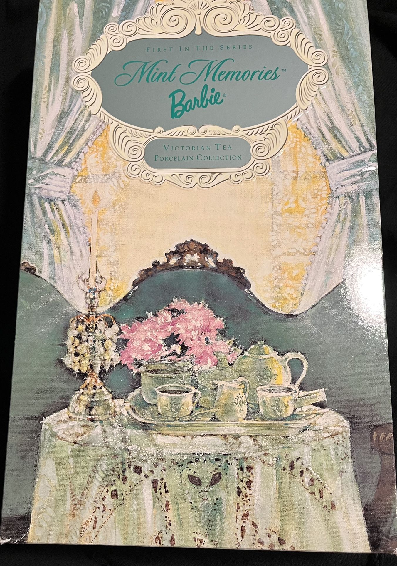 LIMITED EDITION MINT MEMORIES BARBIE