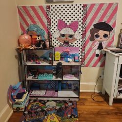 LOL Doll House,  LOL Pop Up Store And Accessories.