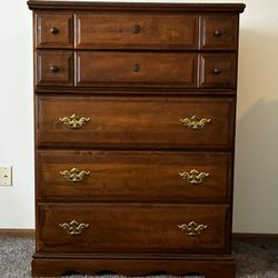 5 Drawer Dresser