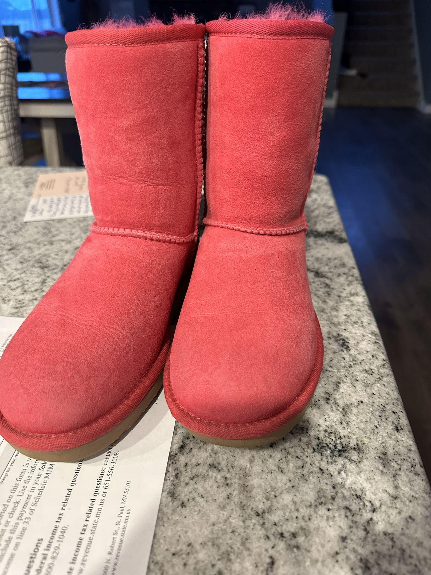 Size 6 Ugg Boots
