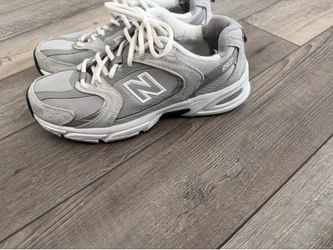 New balance shoes