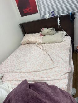 Full Bed frame/mattress