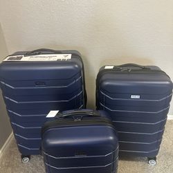 Travelers Club - 3 piece - luggage set - Spinner
