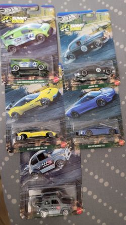 Hot Wheels Premium Summit Surge 5-Car Set