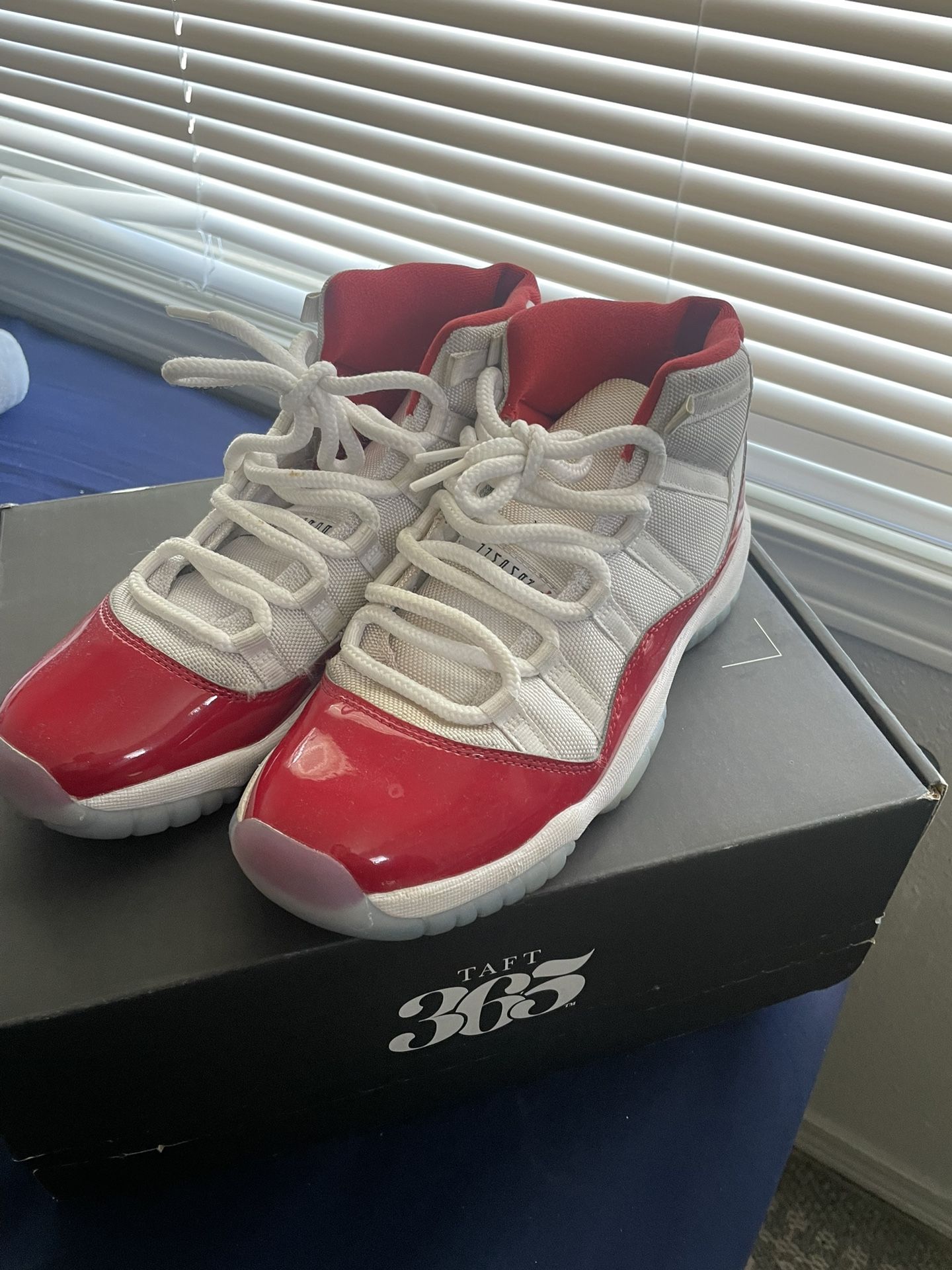 Nike Air Jordan 11 Cherry Reds Size 7Y