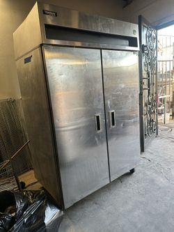 Comercial Fridge