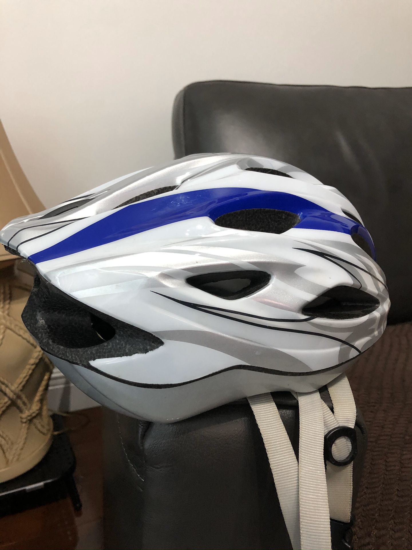 Airius helmet $30
