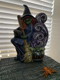 Ceramic Halloween pieces