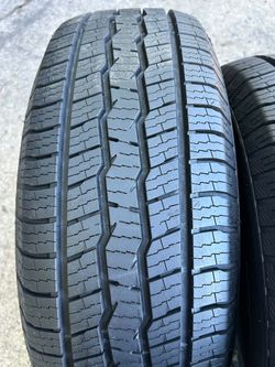 265 70 17 CROSSMAX " 2 NEW TAKE OFF TIRES "