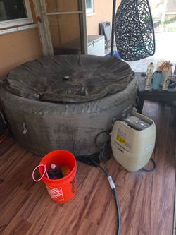spa/jacuzzi/hot tub