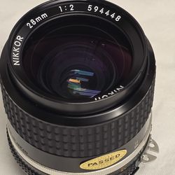 Nikon 28mm F2 Ais