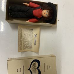 Vintage Amish Doll Figurine