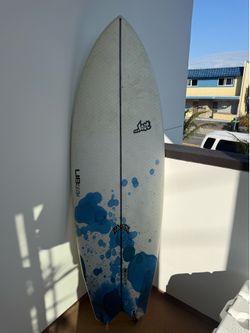 Lib tech lost mayhem 5’7 with fins