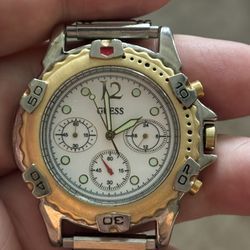  Vintage mint Condition Guess Chronograph divers Watch 42mm