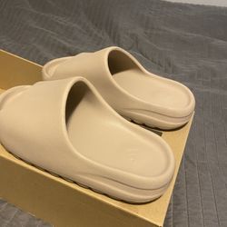 Yeezy Slides Pure Size 10