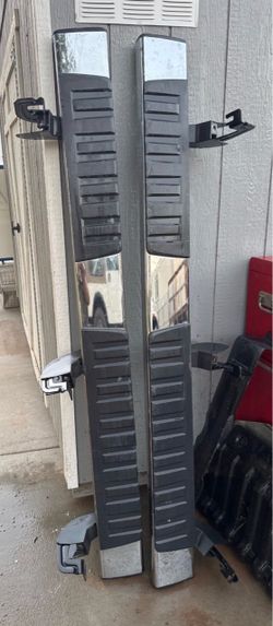 OEM GMC Sierra / Silverado Running Boards