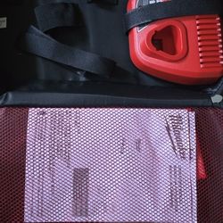 New Milwaukee M12 Charger And Bag