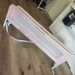 Toddler bed rails
