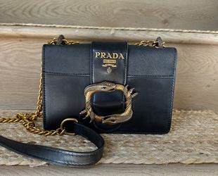 crossbody clutch