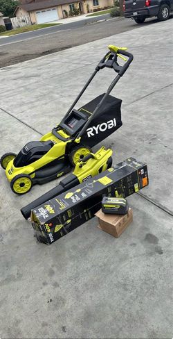 Ryobi 40v combo self propelled lawnmower blower and trimmer with 6.0 amp battery and charger