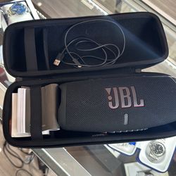 JBL Charger5 bluetooth speaker