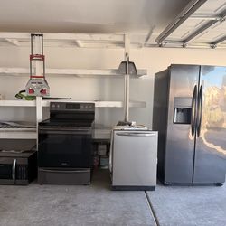 Frigidaire Gallery Kitchen set (Fridge/Stove/Dishwasher/Microwave)