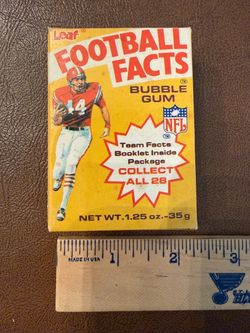1982 Leaf Football Facts orig box (opened) no gum & 2 Insert books Miami dolphins Minnesota Vikings