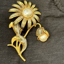 Vintage Flower Pendant