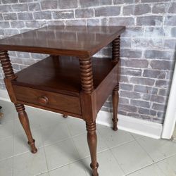 1900’sAntique Table