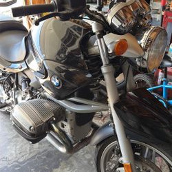 2002 BMW R1150R Motorcycle