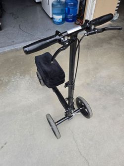 Knee scooter