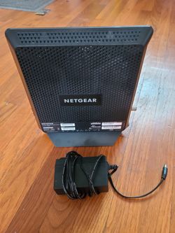 NETGEAR AC1900 WiFi Cable Modem Router