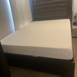 Queen Bedroom Set with Mattress