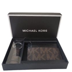 Michael Kors Card Holder And Keychain  Brown 