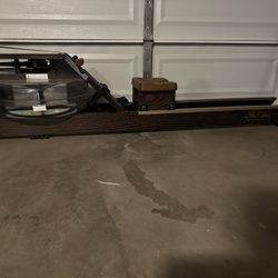 Water Rowing Machine