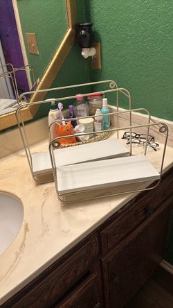 Wall shelf