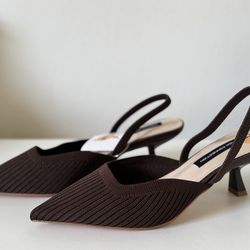 Elegant brown slingback low heels - Size 7 (New)
