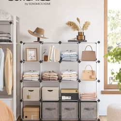 16 Storage Cubes 