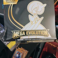 mega evolutions elite trainer box l gardevoir there's a rip in the plastic never been opened