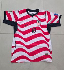 New USA Soccer Jersey size Large Pulisic