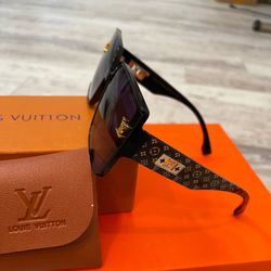 Beautiful Sunglasses 🕶️☀️💰