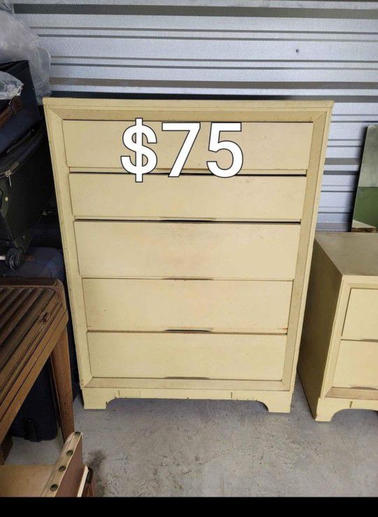 Solid Wood Dresser Needs Little Work On The Side Drawers Work Good
