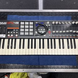 AKAI MPK49 USB/MIDI Performance Keyboard 