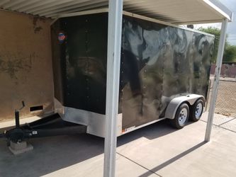 Blk Enclosed trailer 2013