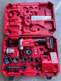 Milwaukee 6 Ton Knockout Set