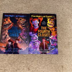 Five Nights at Freddies graphic novels