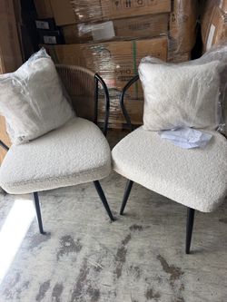 2-Pack PE Rattan Dining Chairs, Woven Arm Chairs with Teddy Fleece Seat Cushions & Matching Throw Pillows, Matte Black Metal Legs, Modern Boho Chairs 