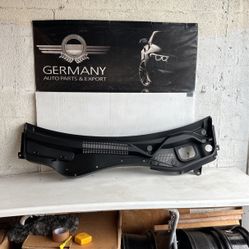 2017-2023 MASERATI LEVANTE FRONT WINDSHIELD COWL VENT TRIM PANEL (contact info removed)67 