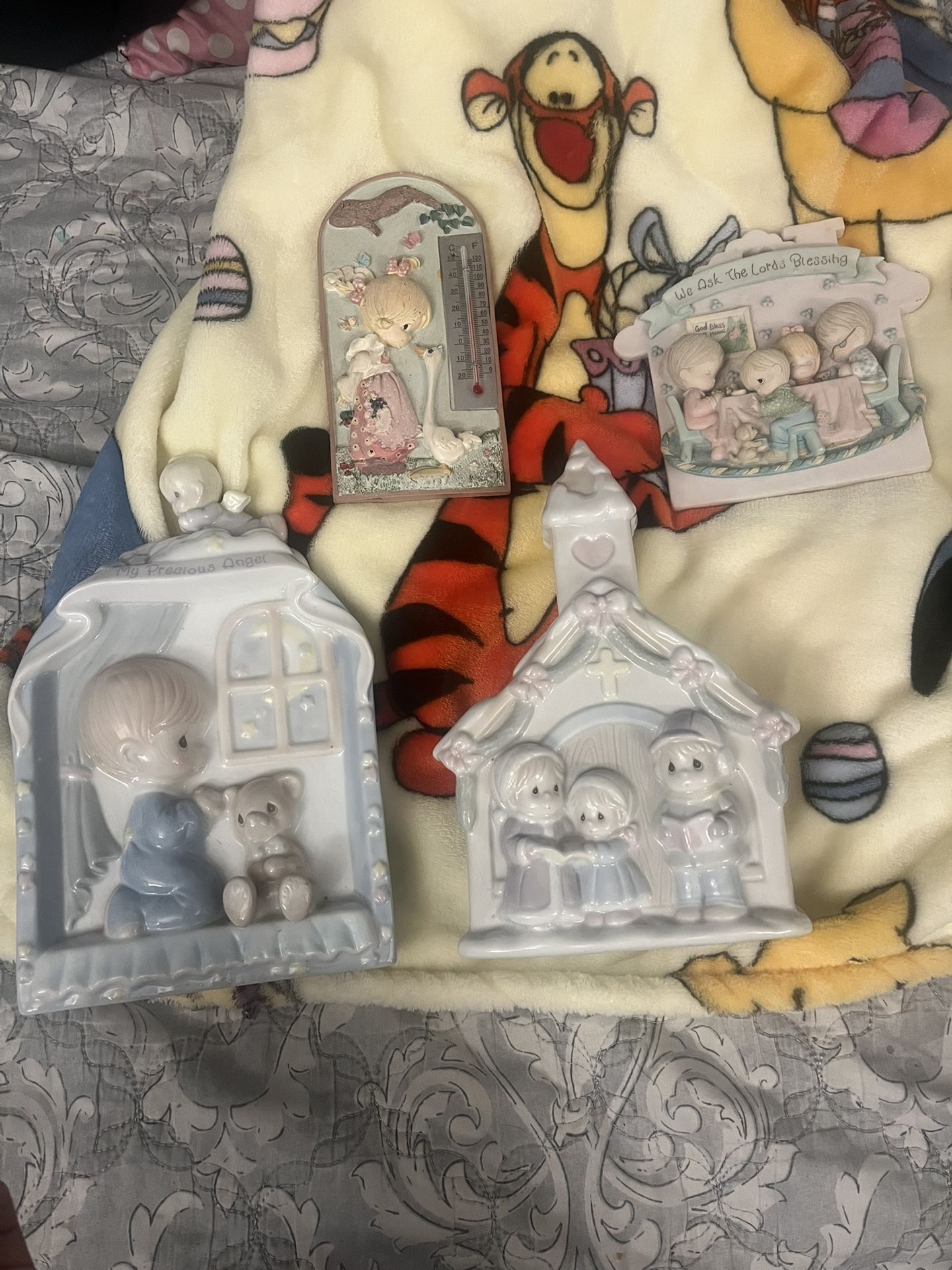 PRECIOUS MOMENTS-Collectibles