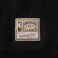 Men’s Mitchell and Ness Sweater